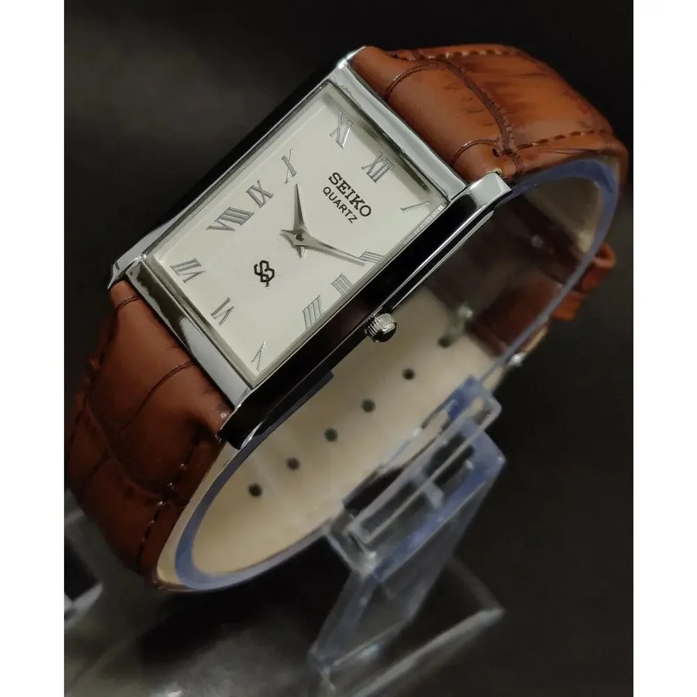 Vintage Style Seiko Quartz Mens Silver Watch & White accents W/ Leather Strap